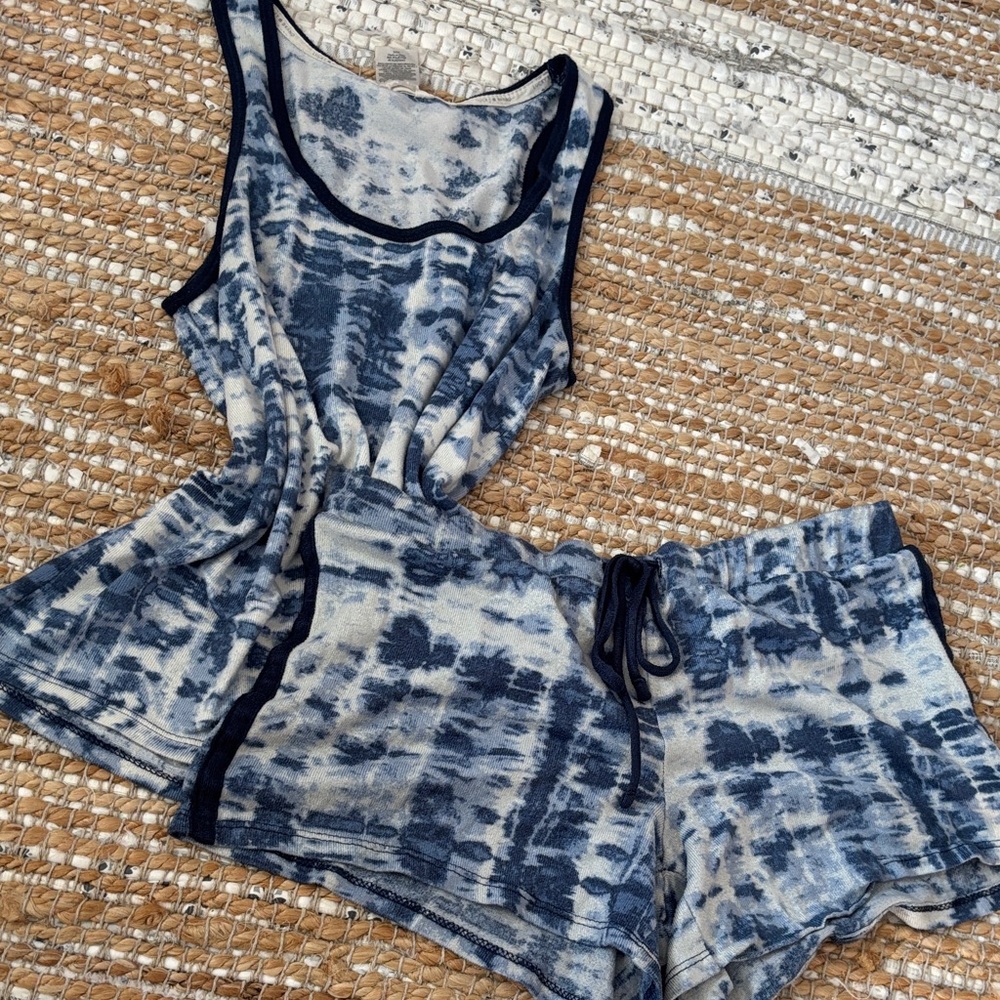Lucky Brand Blue and White Tie-Dye Pajama Set